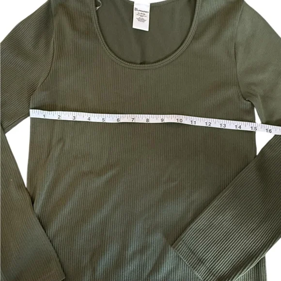 No Boundaries Ribbed Olive Top fitted XL - Picture 5 of 5